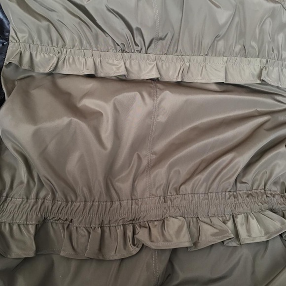 Betsey Jonson Raincoat - Picture 5 of 7